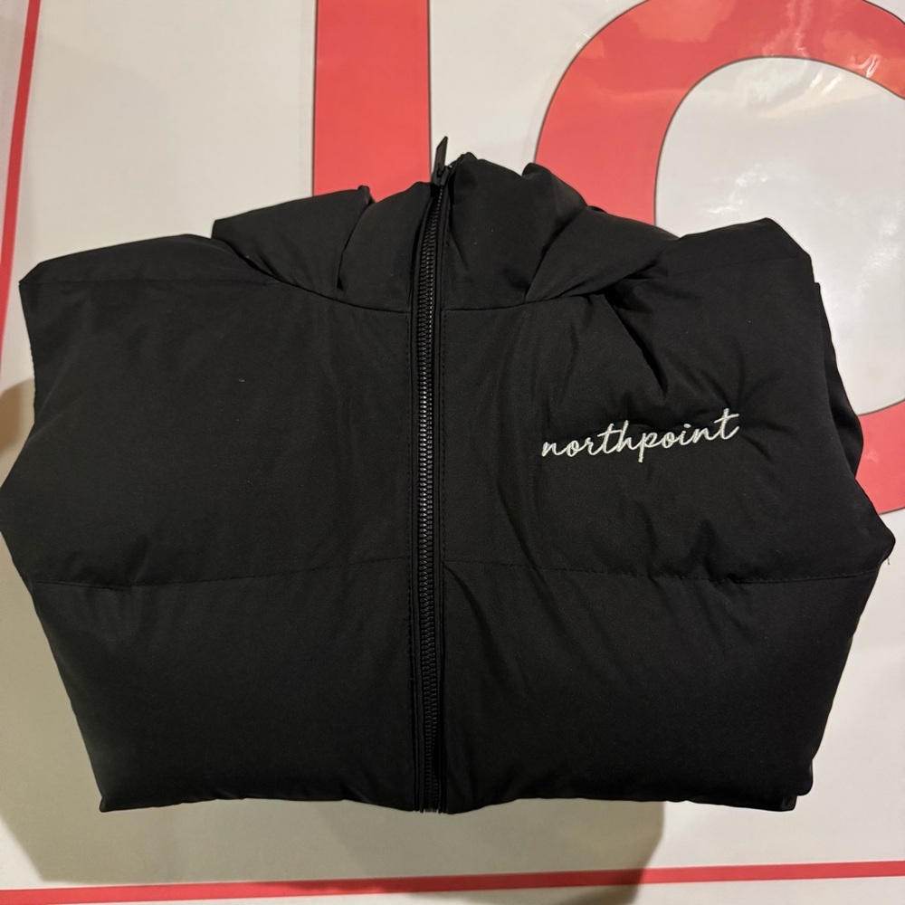 Puffer Vest - Picture 8 of 8